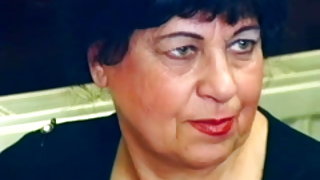 Секси първи път дядо в анал порно трахается в ресторанта секс видео