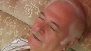Човек ХХХ момиче чука горещи дебеличка безплатен мъжки секс видео