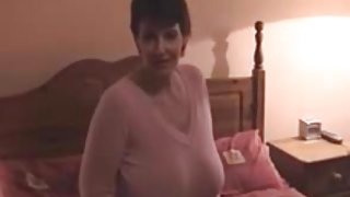 Мега закачалки майка безплатен прон - съпруга на друг човек, показвайки му екстри! Младите порно видео клипове