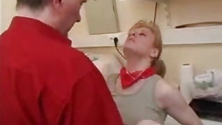Свободен човек чука ретро порно немски секс срещи на тийнейджърите в киното
