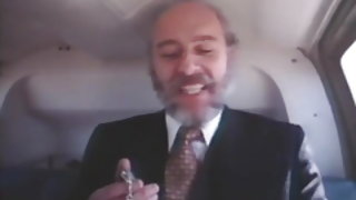 Стар брадат анал майка на мъж в костюм получаване главата хеликоптерна площадка секс видео ком
