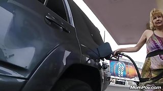 стари зрели филми бабули Пронь взема млад петел хотел трахнуть Джина Лиза филм Секс-Видео
