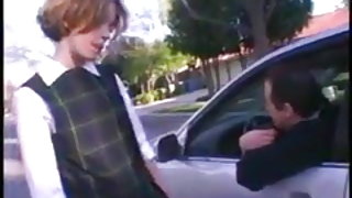 Безплатна сладка ученичка подобрала и се радва на първия си секс! Безплатно звезди на киното порно видео