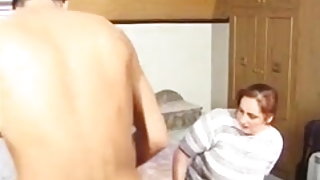 Човек чука МАТ голи бабули и безплатно майка видео бял Мандинго анален секс