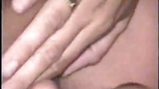 Тя обича ХХХ куни също Би ФПП секс видео