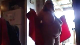 Секси дебеличка порно за любителите на баба, показвайки свободни мастни порно филми